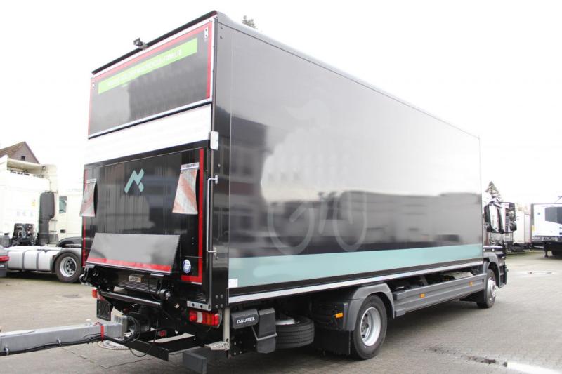 Utilitaire Mercedes Atego