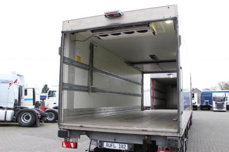 Utilitaire MAN   TGX 26.440 CS 850 Retarder Schlafkab Kühlbox