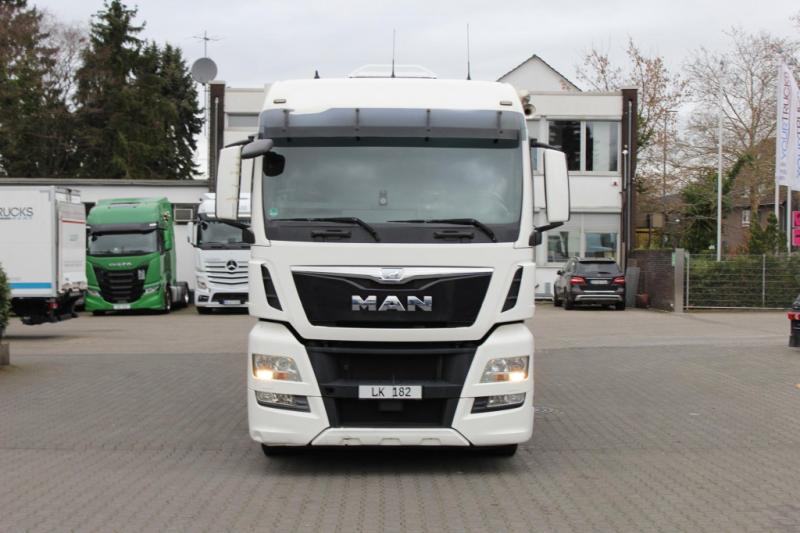 Utilitaire MAN   TGX 26.440 CS 850 Retarder Schlafkab Kühlbox
