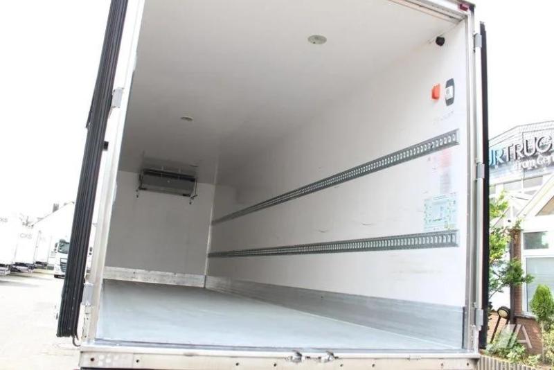 Truck Mercedes Antos 1827