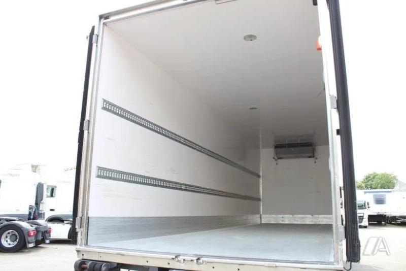 Truck Mercedes Antos 1827