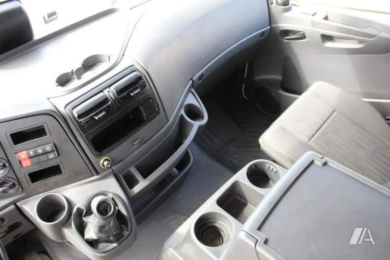 Camião Mercedes Atego