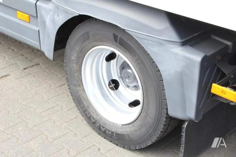 Camião Mercedes Atego