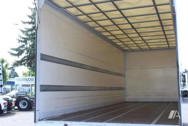 Camião Mercedes Atego