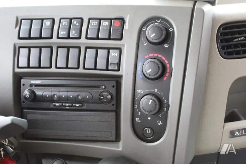 Camion Renault Midlum 220 DXI