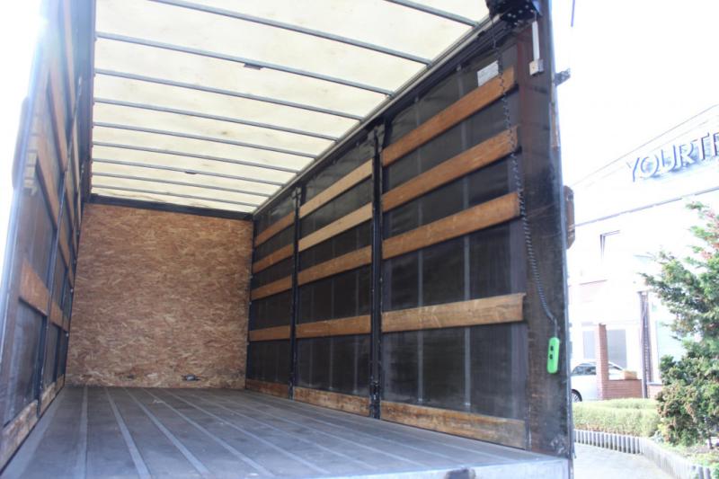 Ciężarówka Mercedes Atego