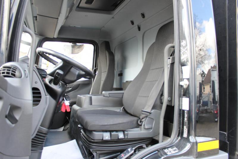 Ciężarówka Mercedes Atego