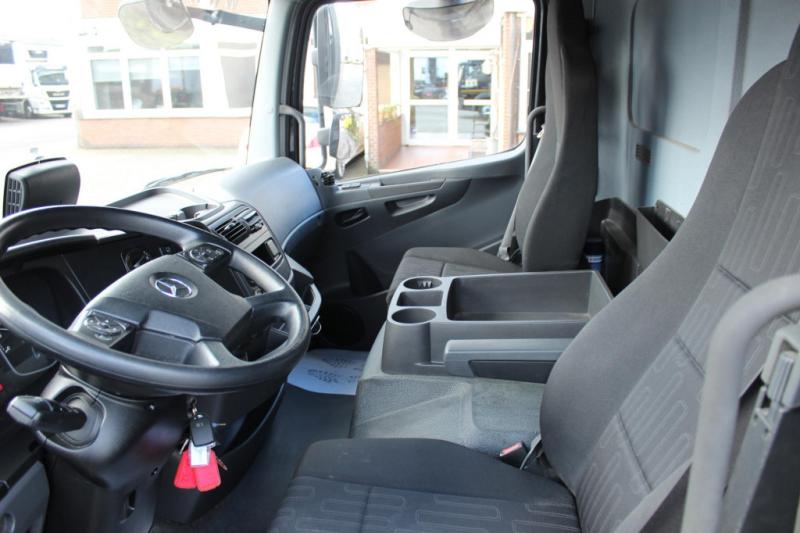 Ciężarówka Mercedes Atego