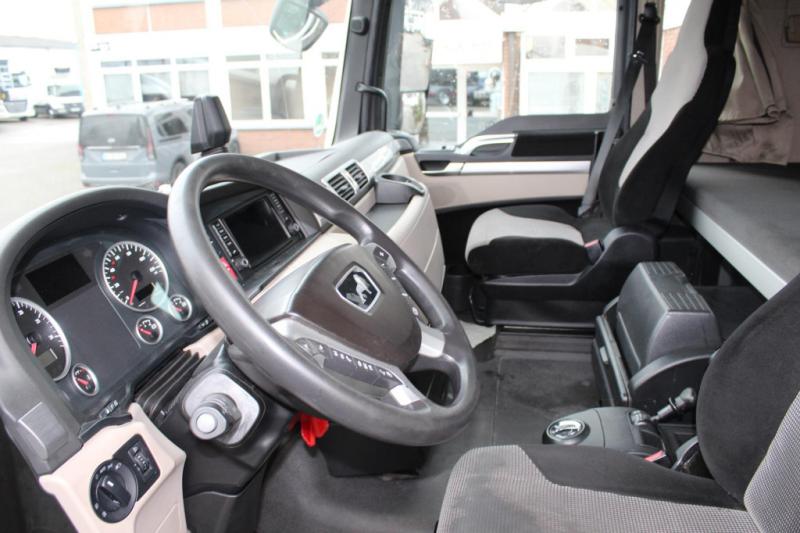 Sattelzugmaschine MAN TGX