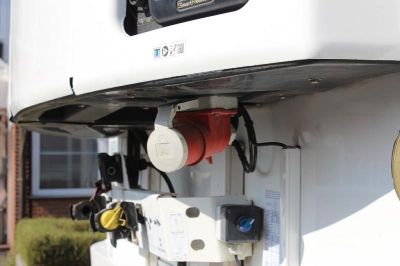 Sattelzug/Sattelauflieger Schmitz Cargobull   Thermo King SLXi 300 Doppelstock 2,65h   Strom