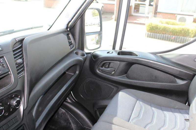 Transporter/LKW  Iveco Daily