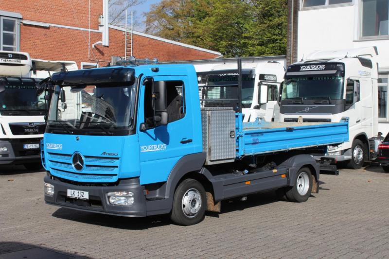 LKW Mercedes Atego  921  Seitenkipper 3-Sitzer AHK ACC