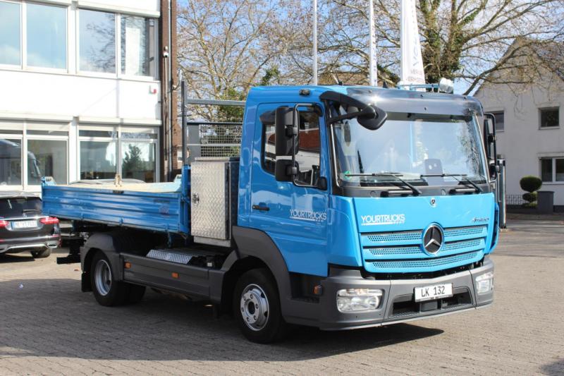LKW Mercedes Atego  921  Seitenkipper 3-Sitzer AHK ACC