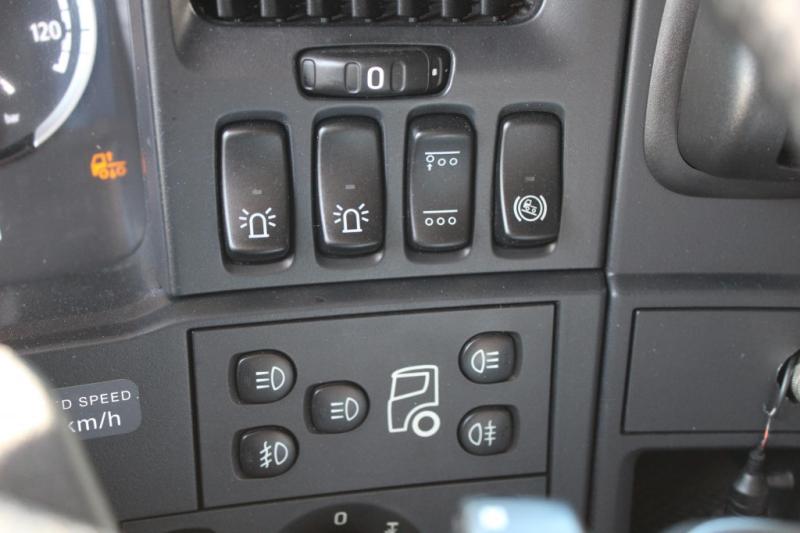 Trattore Renault   T480 Retarder Hi-Sleeper 2 Tanks Alu-Felgen