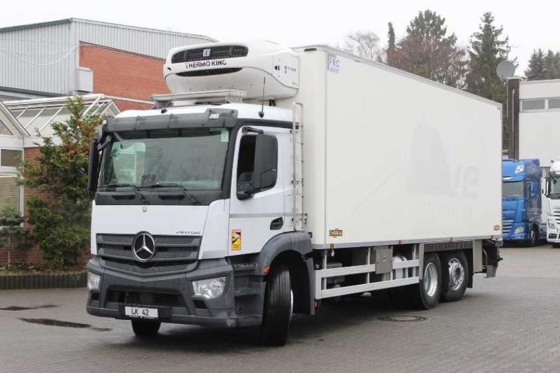 Camion Mercedes Actros 2543