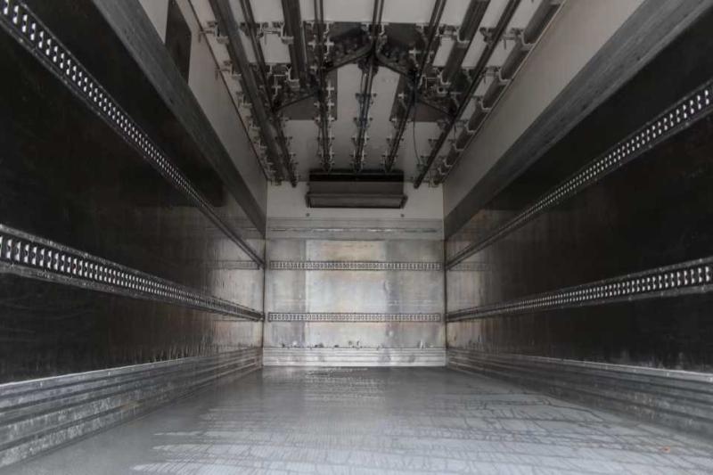 Camion Mercedes Actros 2543