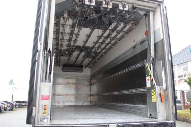 Camion Mercedes Actros 2543