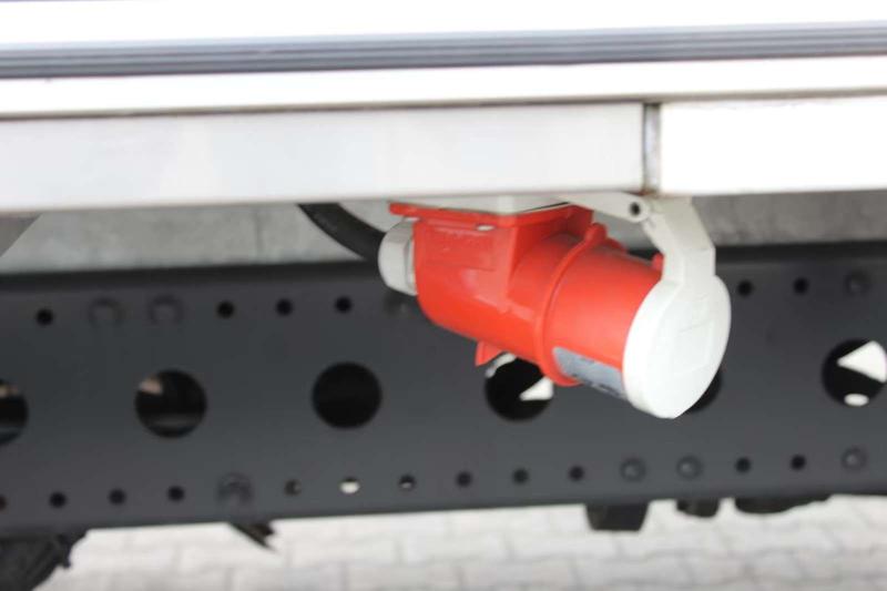 Camião Mercedes Atego 1024