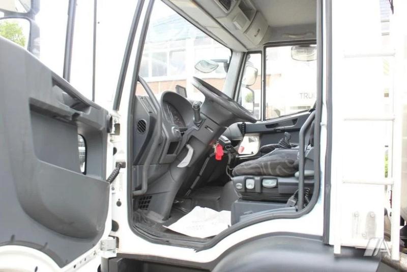 Camião Iveco Eurocargo ML 140 E 25