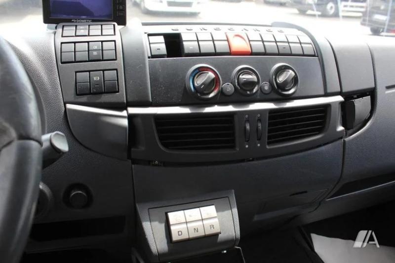 Camião Iveco Eurocargo ML 140 E 25