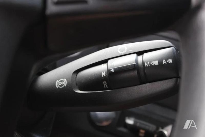 Camião Mercedes Antos 1827