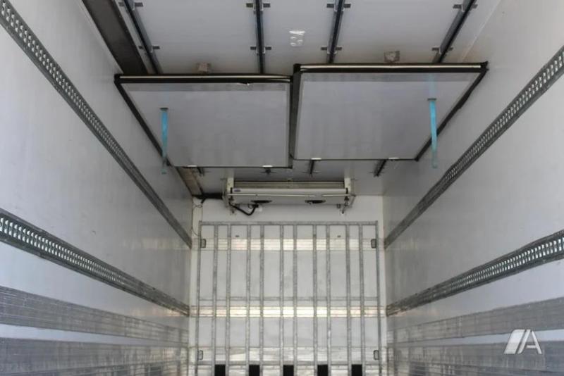 Camião Renault D WIDE-series