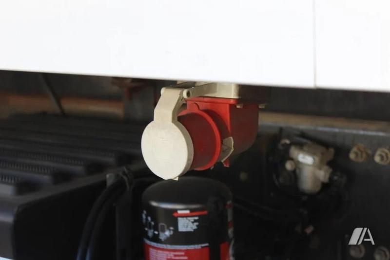 Camião Renault D WIDE-series