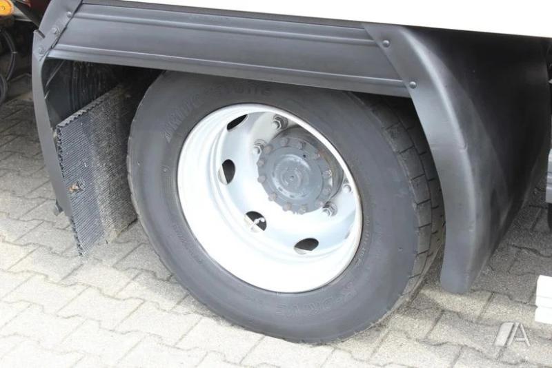 Camião Renault Midlum