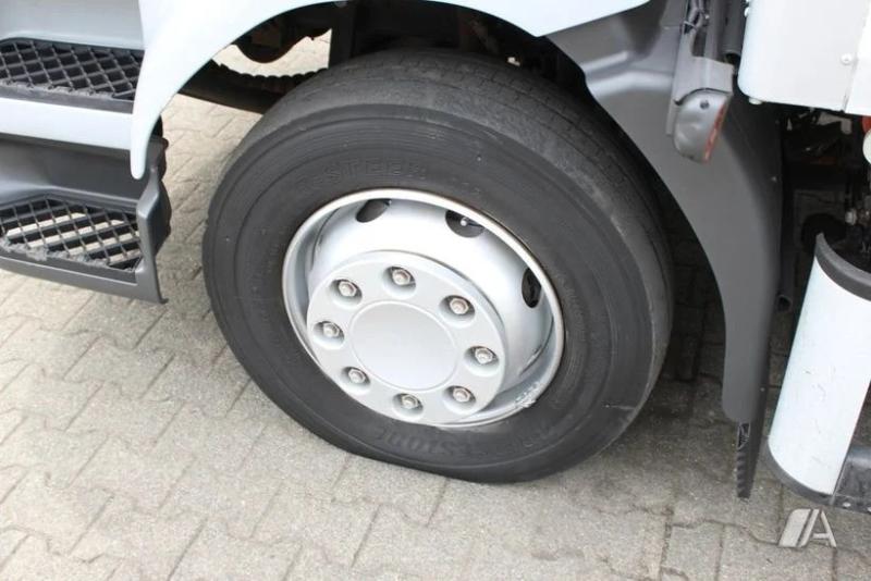 Camião Renault Midlum