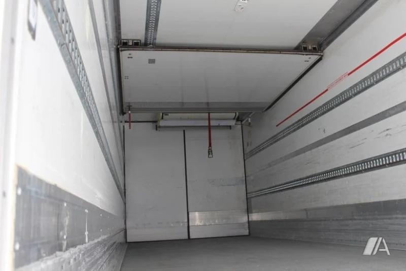 vrachtwagen Renault Midlum 270 DXI