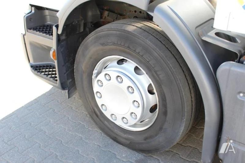 vrachtwagen Renault Midlum 270 DXI