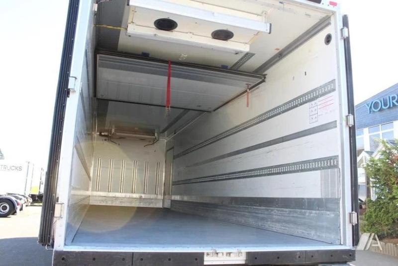 vrachtwagen Renault Midlum 270 DXI