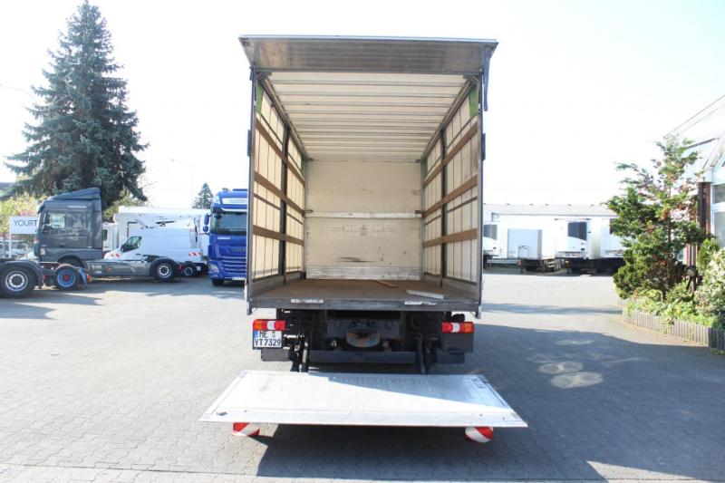 Camion Mercedes Atego