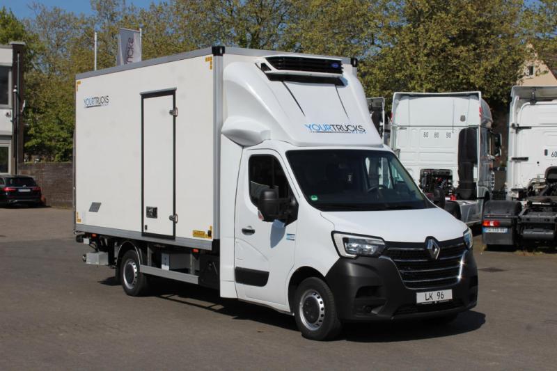 samochód dostawczy Renault Master