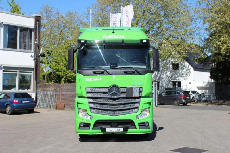 Tractor Mercedes Actros
