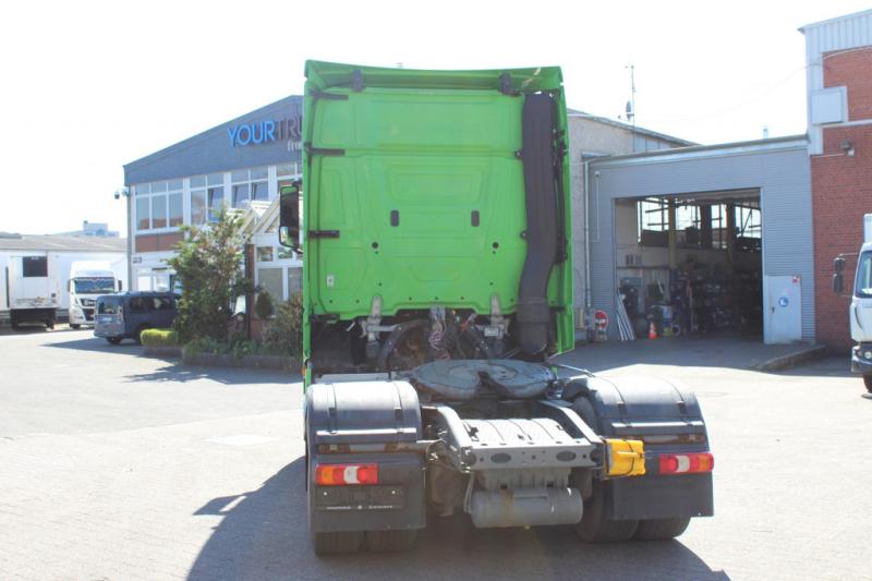Tractor Mercedes Actros