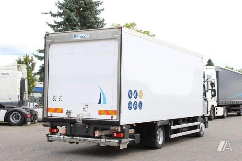 Camião Renault Midlum