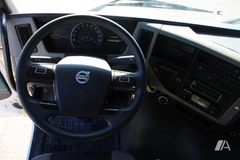 Camião Volvo FM