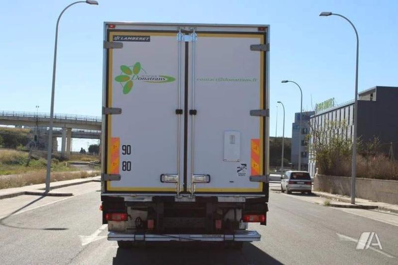Camião Volvo FM