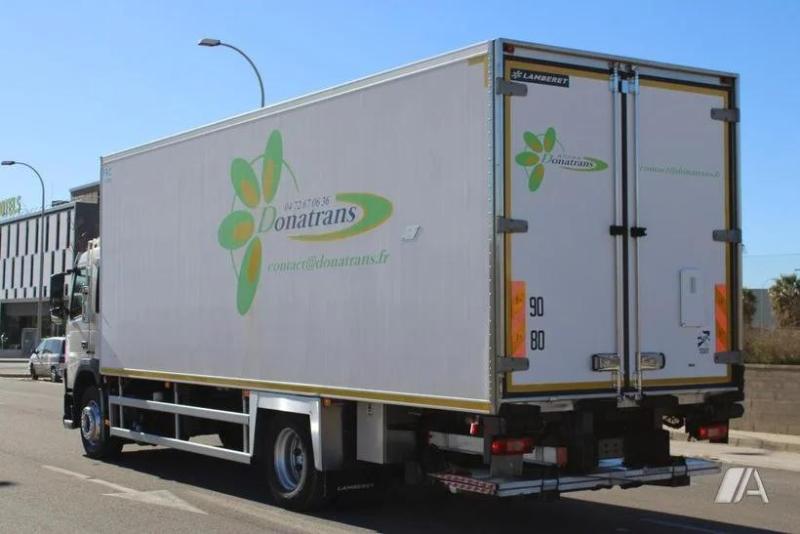 Camião Volvo FM