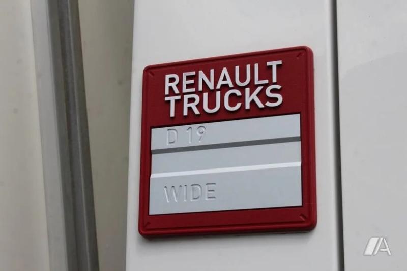 Camião Renault D WIDE-series
