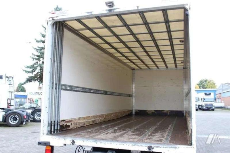 Camion Renault D-Series