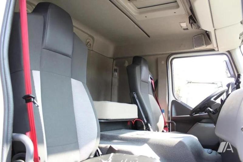 Camion Renault D WIDE-series