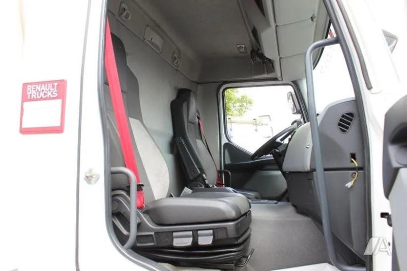 vrachtwagen Renault D WIDE-series