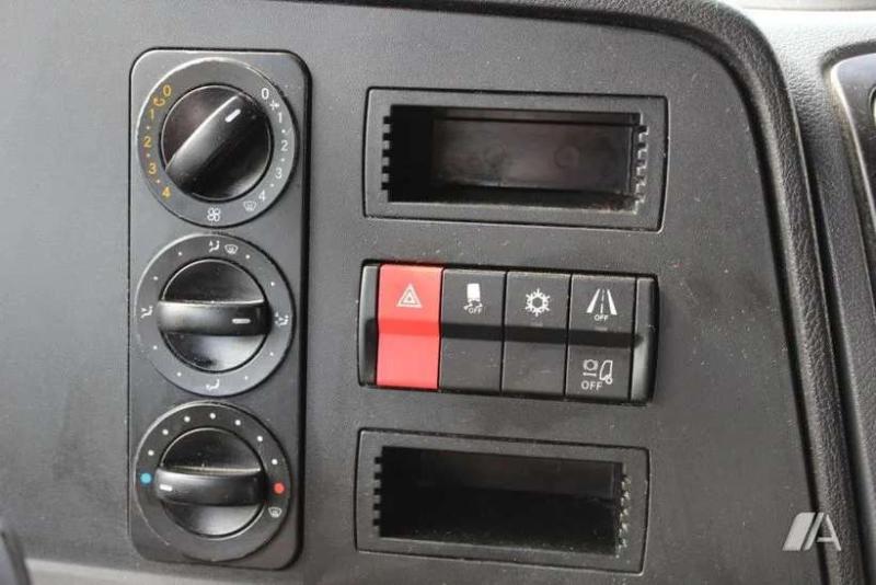 vrachtwagen Mercedes Atego