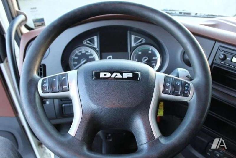 Trekker DAF XF 106