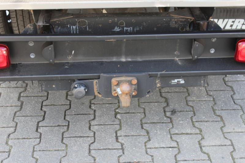 vrachtwagen Nissan Cabstar