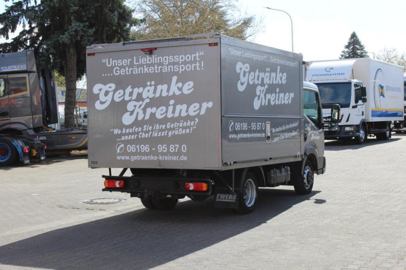 vrachtwagen Nissan Cabstar