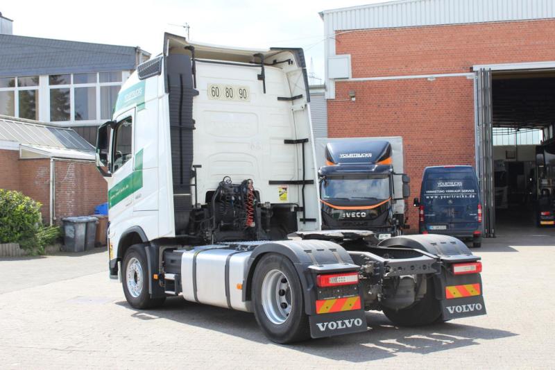 Sattelzugmaschine Volvo F6