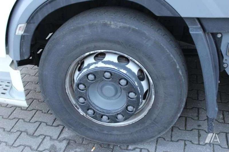 Tracteur DAF XF 106